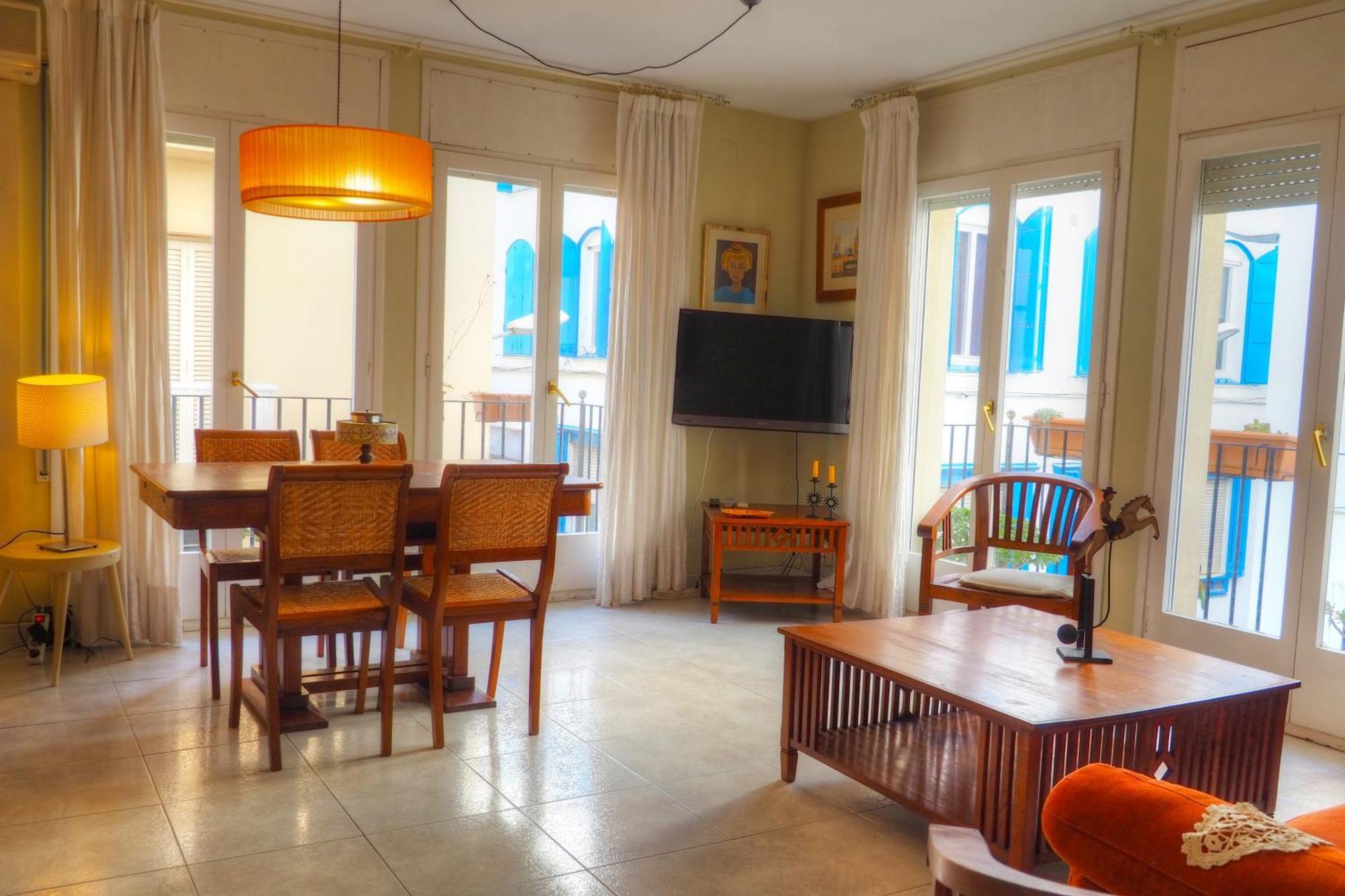 Center Family By Hello Homes * Sitges